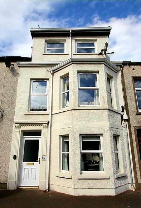 Causeway97 Townhouse Villa Портръш Екстериор снимка