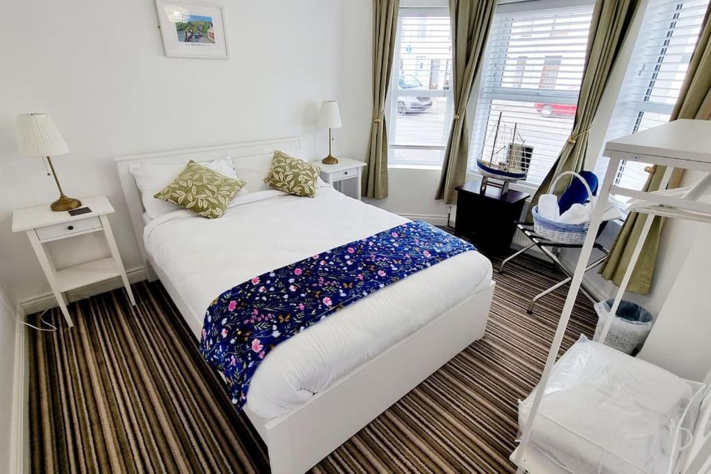 Causeway97 Townhouse Villa Портръш Екстериор снимка
